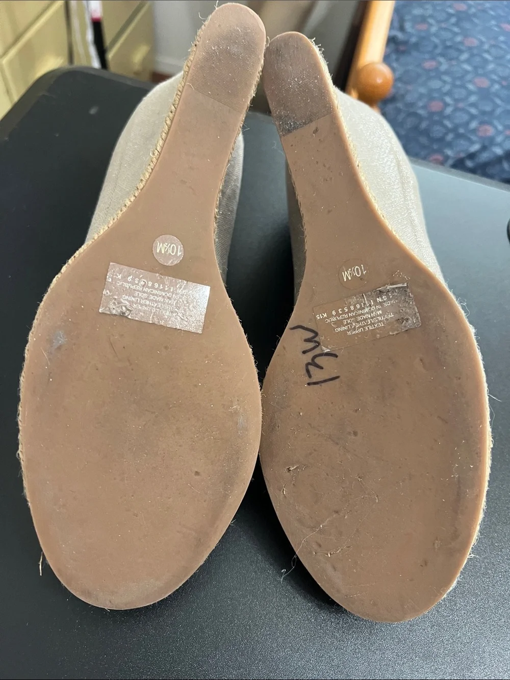 Tory Burch Sz 10.5 M Jackie Wedges Metallic Shimmer Bow Accent Tan/Taupe